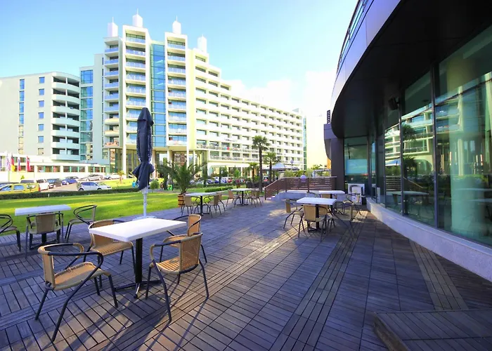 Sunny Plaza Cozy With Terrace Διαμέρισμα *
